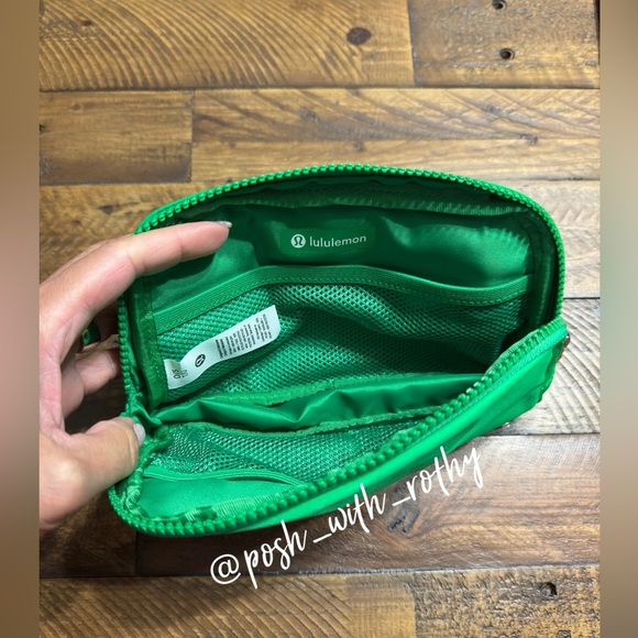 🍋 Lululemon Everywhere Belt Bag with Long Strap, NWT - Picture 6 of 11
